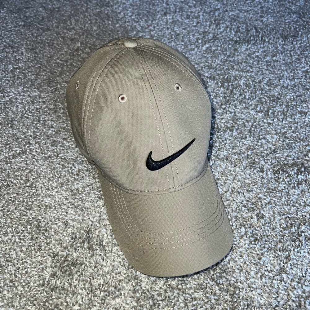 Nike Women’s Cap